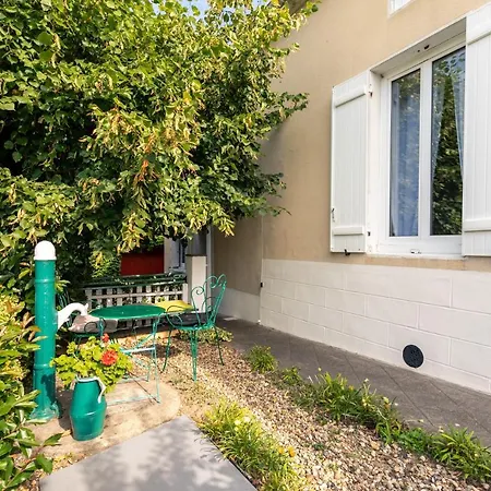 Ombrelle Σπίτι διακοπών Le Pian-sur-Garonne